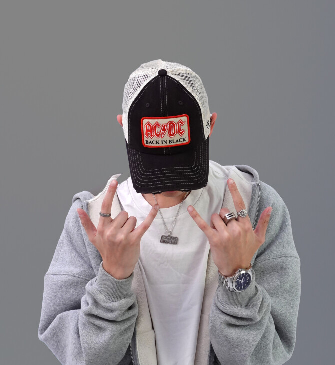 Бейсболка как новый базовый аксессуар