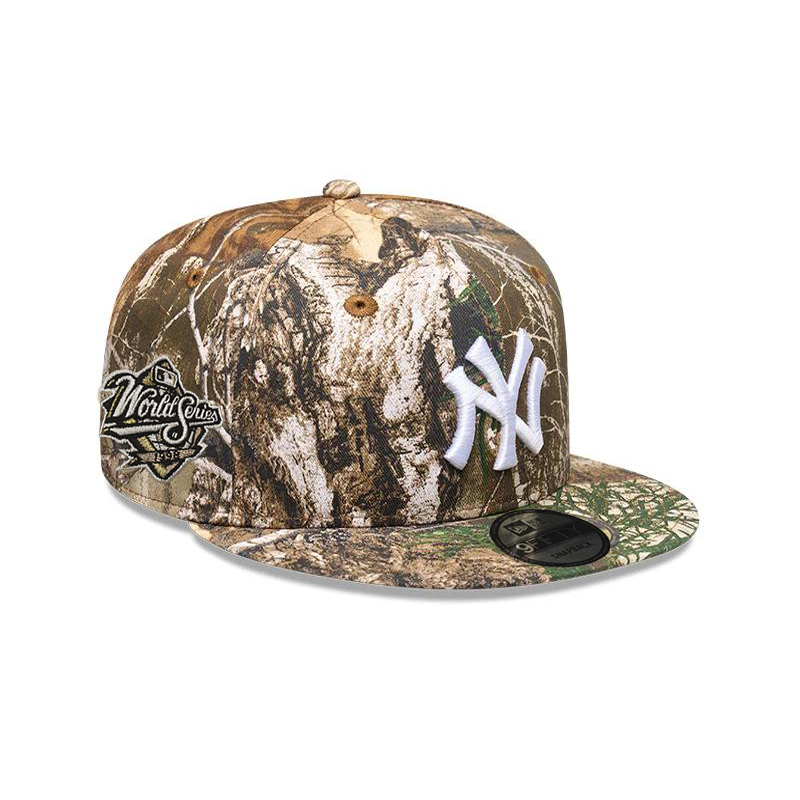 Бейсболка NEW ERA 9FIFTY MLB NEW YORK YANKEES TREE EDGE КАМУФЛЯЖНАЯ / СЕРЫЙ НИЗ