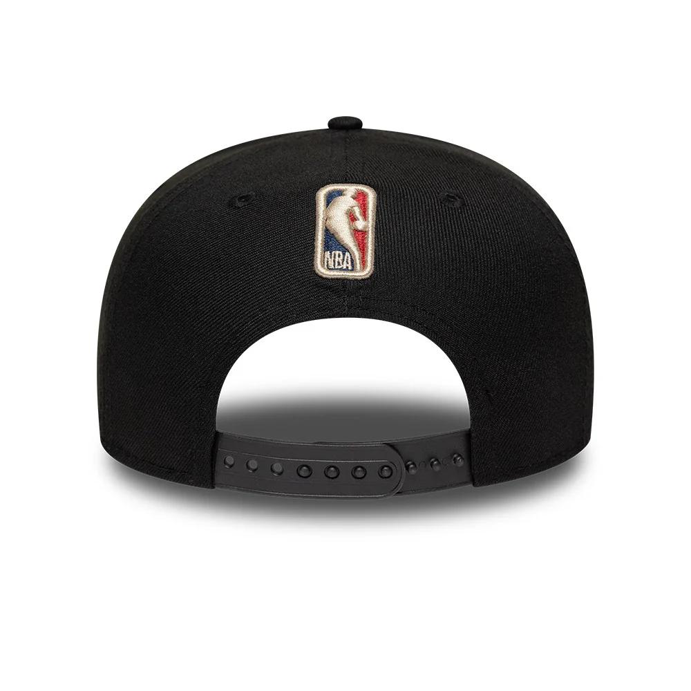 Бейсболка NEW ERA 9FIFTY A-FRAME NBA CHICAGO BULLS HARDWOOD COLLECTION ЧЕРНАЯ / СЕРЫЙ НИЗ
