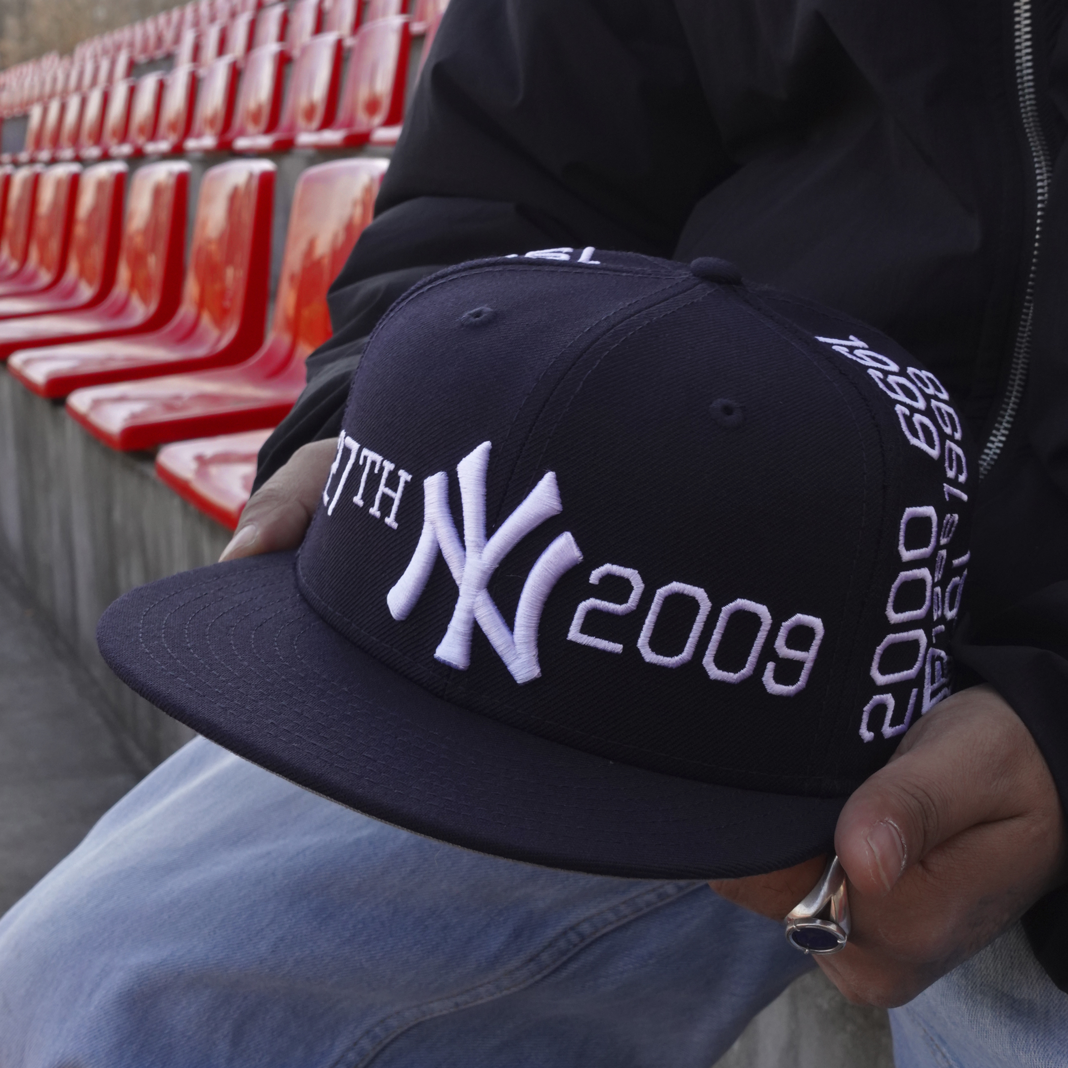 Бейсболка NEW ERA X SPIKE LEE 59FIFTY MLB NEW YORK YANKEES SCRIPT темно-синяя